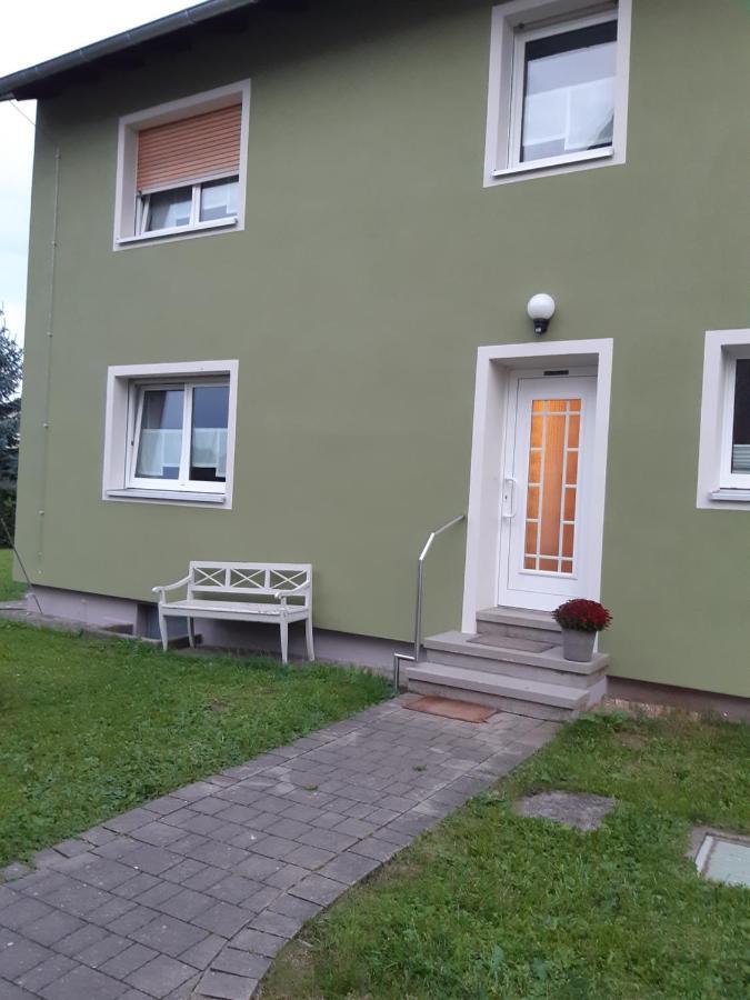 Fewo Koerner Seinsheim Im Weinparadies Екстериор снимка